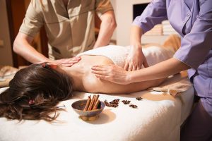 Ма в Івано-Франківськусаж в чотири руки